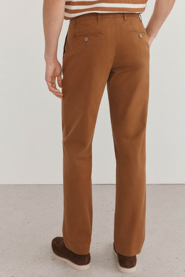 Pedro del Hierro Cal&ccedil;as chino regular fit Marrom