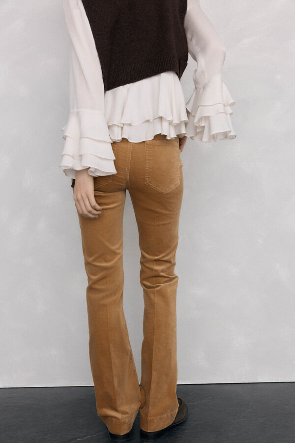 Pedro del Hierro Pantalones terciopelo push up flare Beige