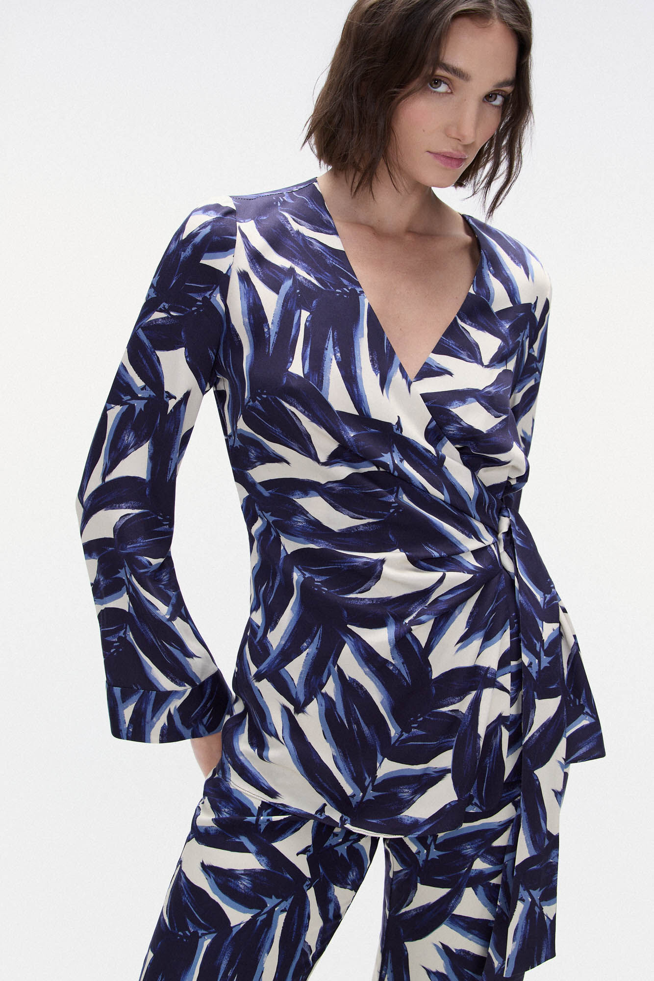 TFP by Tamara Falc&oacute; Blusa estampada cruzada