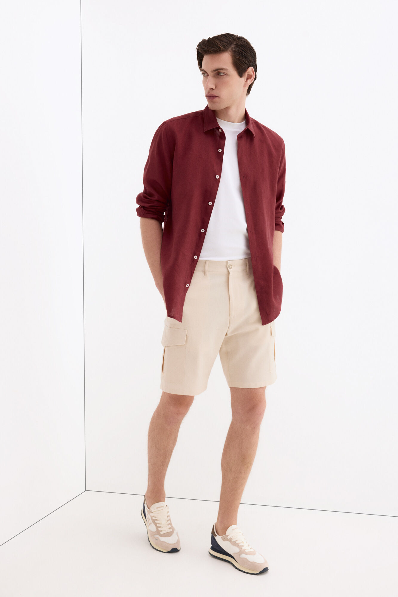 Pedro del Hierro Bermuda cargo regular