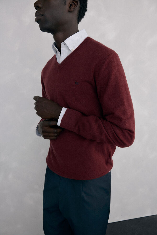 Pedro del Hierro Gola de l&atilde; merino e cashmere com bico Bordeaux