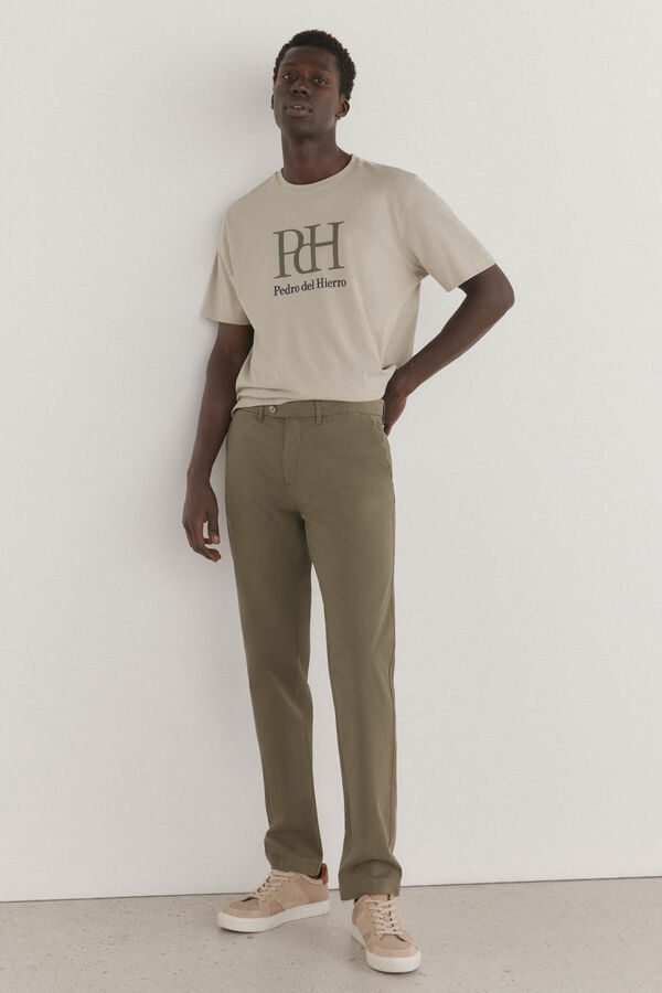 Pedro del Hierro Pantal&oacute;n premium chino ligero slim fit Verde