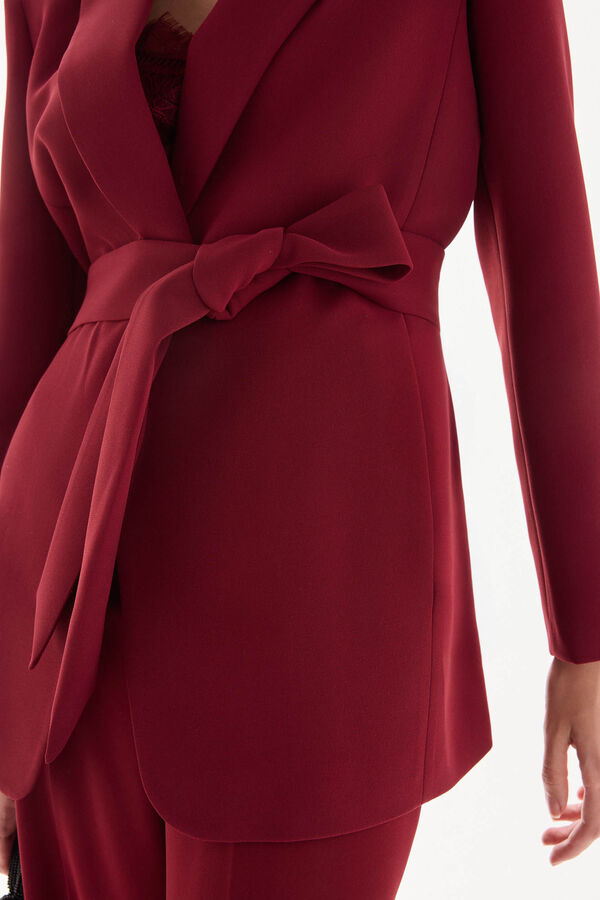 TFP by Tamara Falc&oacute; Blazer com cinto Bordeaux