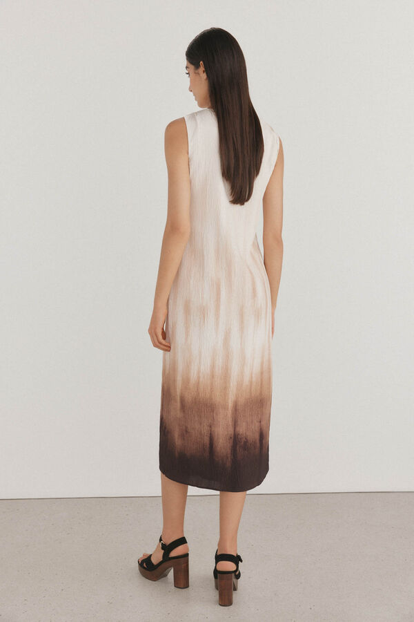Pedro del Hierro Vestido recto estampado Marr&oacute;n