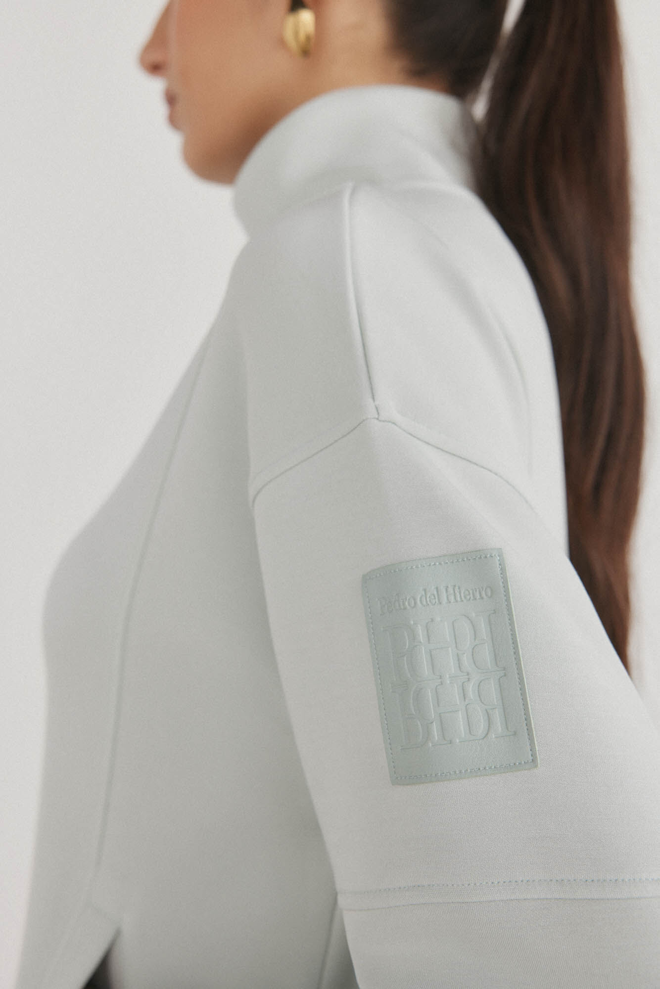 Pedro del Hierro Su&eacute;ter corta gola perkins