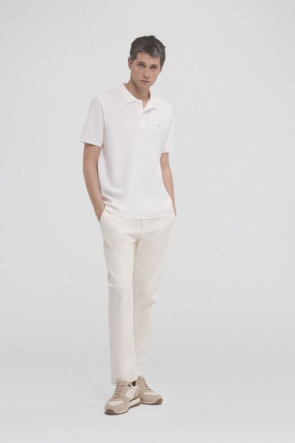 Pedro del Hierro Polo b&aacute;sica com logo bordado Ecru