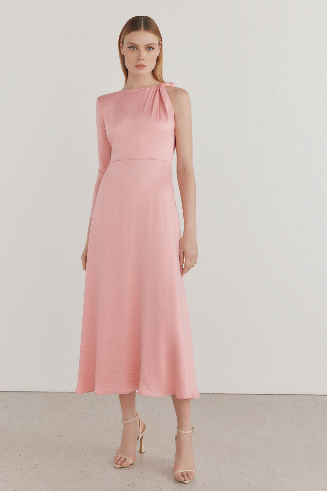 Pedro del Hierro Vestido asim&eacute;trico nudo