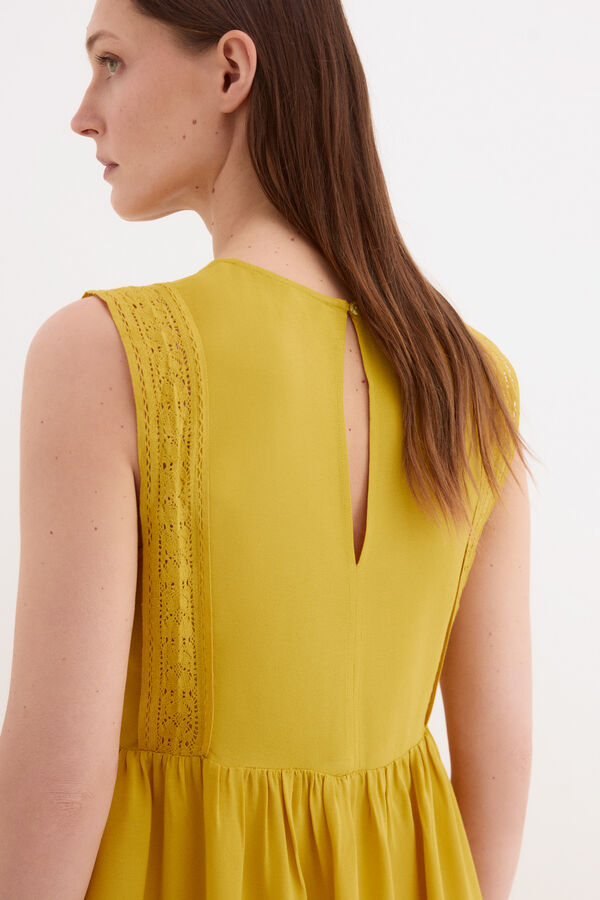 Pedro del Hierro Vestido rom&acirc;ntico bordado Amarelo
