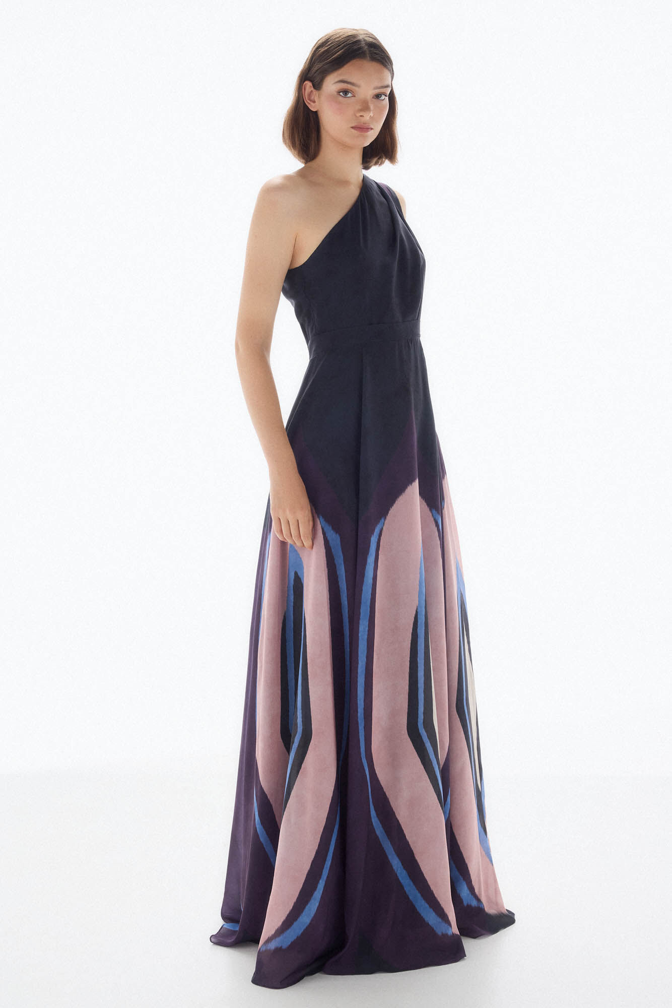 TFP by Tamara Falc&oacute; Vestido asim&eacute;trico estampado