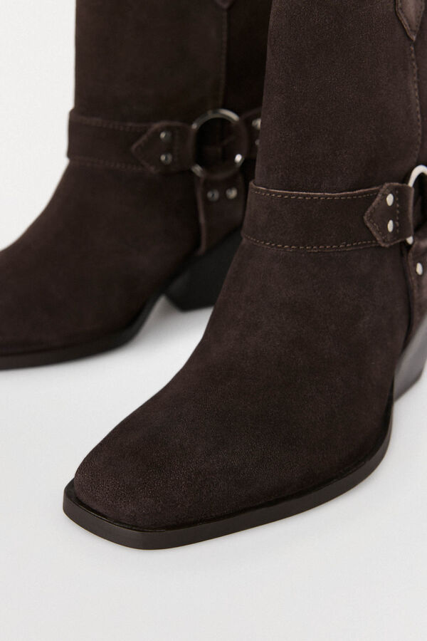 Pedro del Hierro Botins de pele de cowboy com aro e tachas Marrom