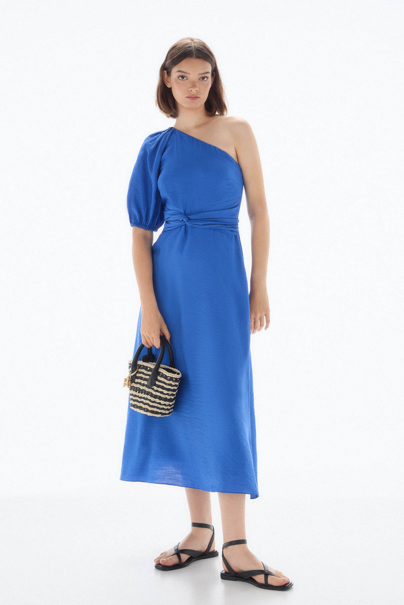 TFP by Tamara Falc&oacute; Vestido asim&eacute;trico