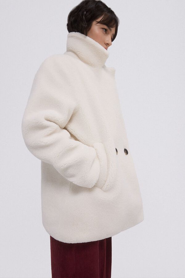 TFP by Tamara Falcó Abrigo de pelo Beige