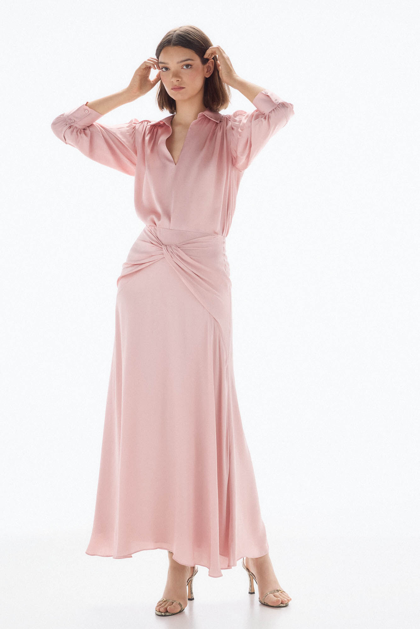 TFP by Tamara Falc&oacute; Falda sat&eacute;n nudo