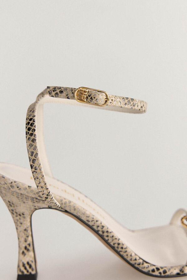 Pedro del Hierro Sand&aacute;lia de festa com fivela e logo Marrom