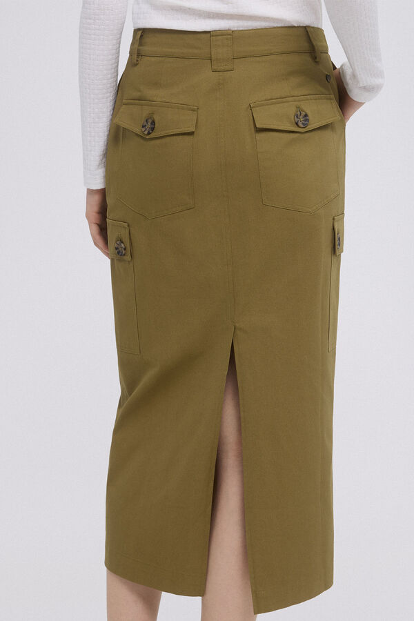 Pedro del Hierro Falda cargo Verde