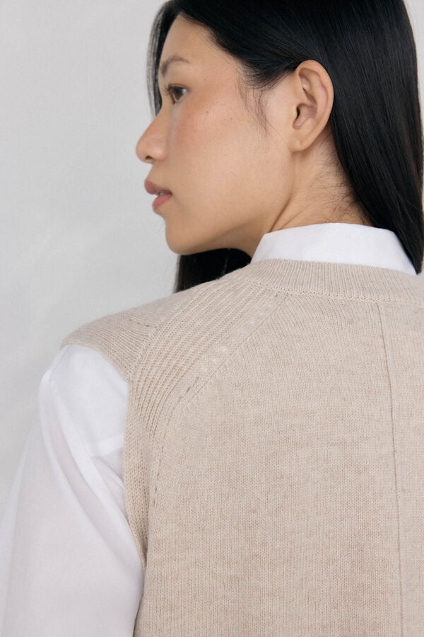 Pedro del Hierro Chaleco de punto lana calados Beige