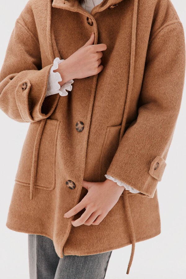 TFP by Tamara Falc&oacute; Abrigo de doble faz con capucha Marr&oacute;n