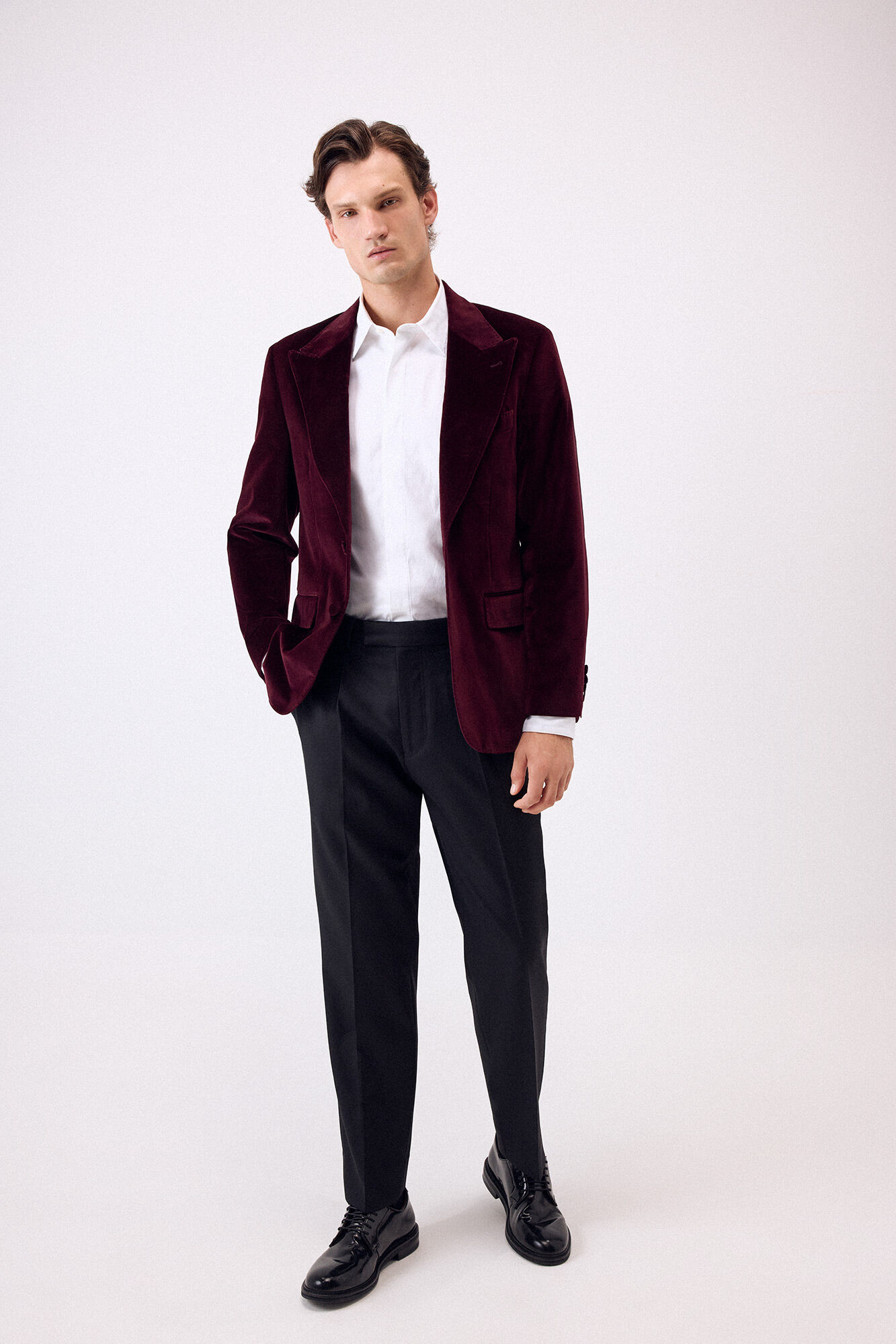 Pedro del Hierro Pantal&oacute;n pinzas going out