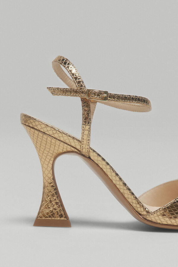 Pedro del Hierro Sandalia tac&oacute;n dorada Amarillo