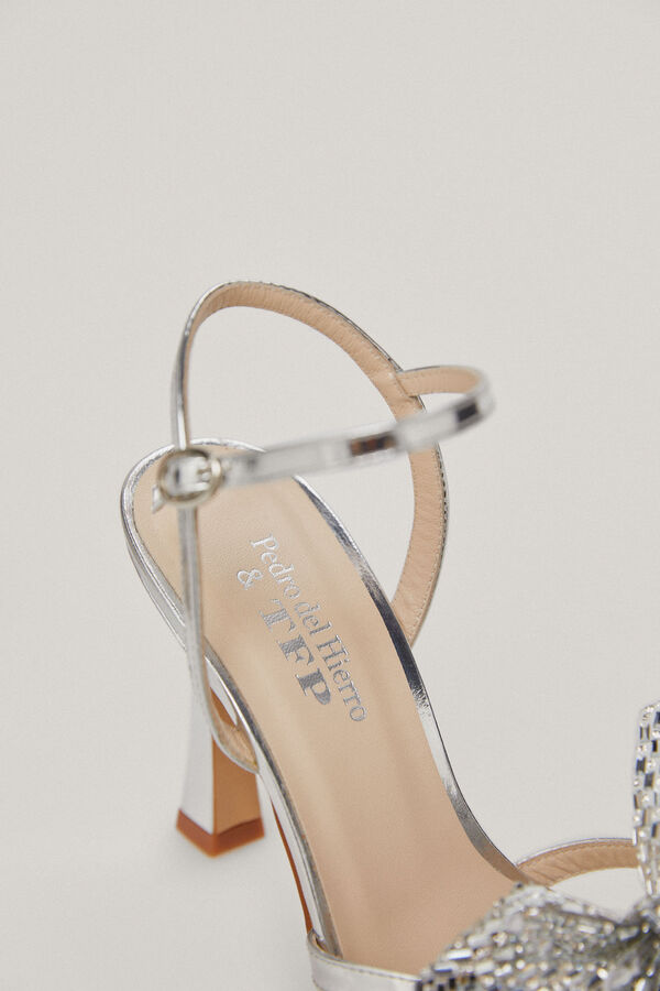 TFP by Tamara Falcó Beli Sandalia joya Gris