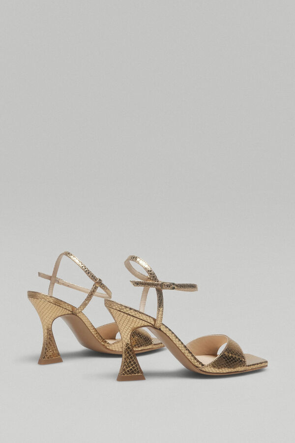 Pedro del Hierro Sandalia tac&oacute;n dorada Amarillo