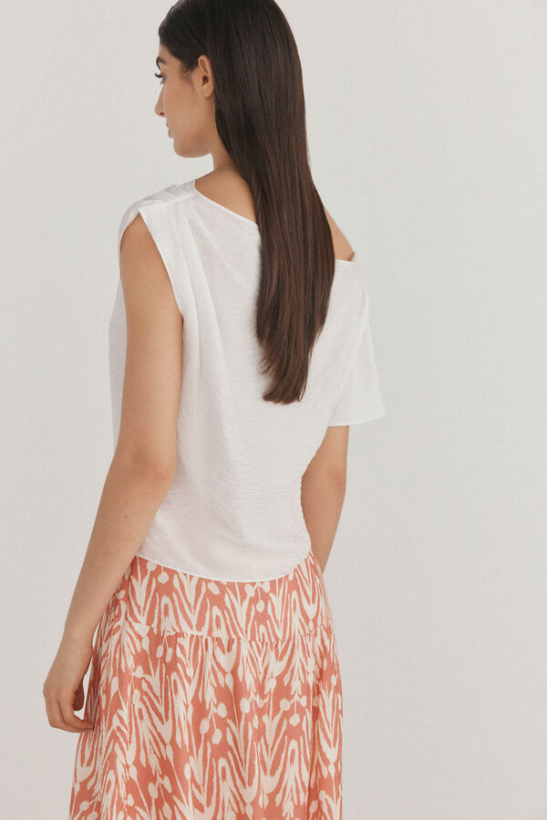 Pedro del Hierro Top asim&eacute;trico fluido Crudo