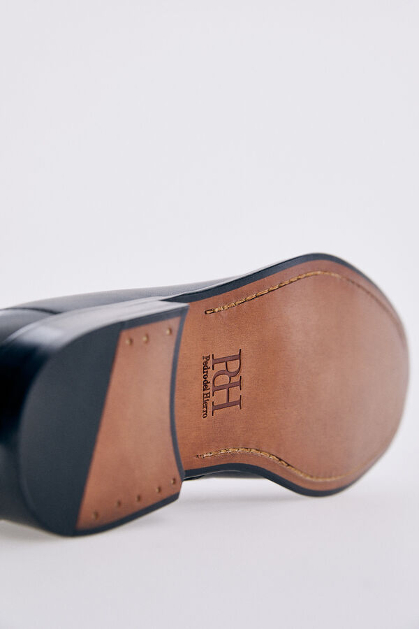 Pedro del Hierro Mocas&iacute;n piel Negro