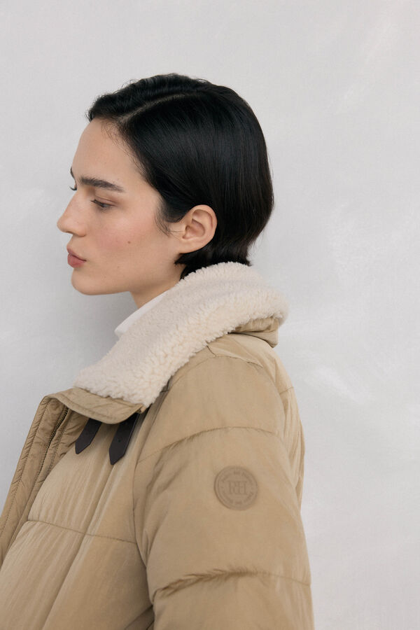 Pedro del Hierro Parka de borrego lisa Beige