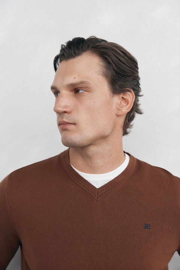 Pedro del Hierro Jersey cuello pico Marr&oacute;n