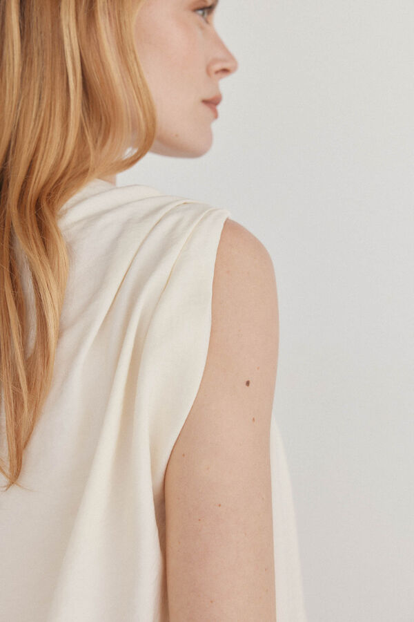 Pedro del Hierro Top detalle nudo Crudo