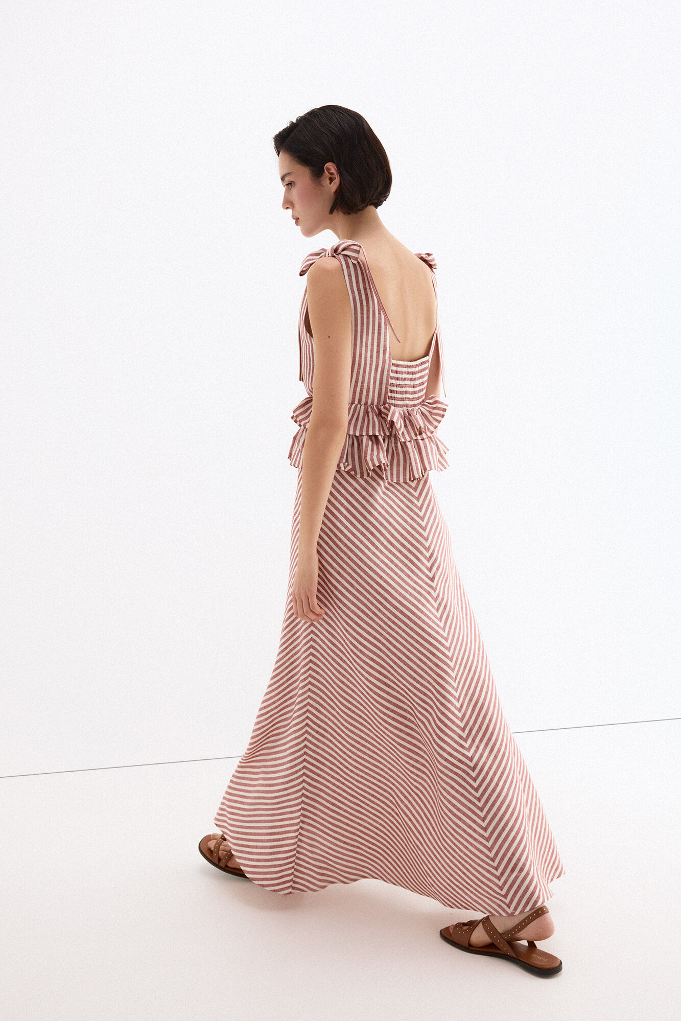 Pedro del Hierro Vestido comprido em linho com detalhes de la&ccedil;os