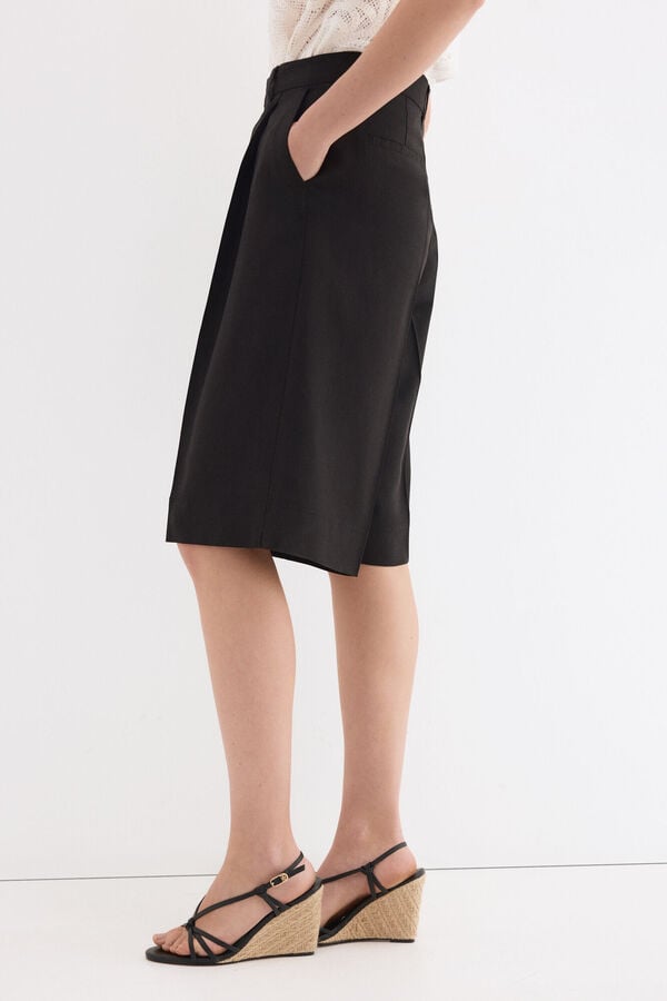 Pedro del Hierro Bermuda comprida de linho Preto