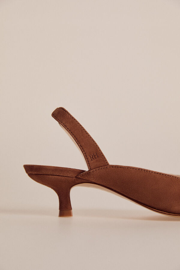 Pedro del Hierro Zapato tac&oacute;n bajo destalonado Marr&oacute;n