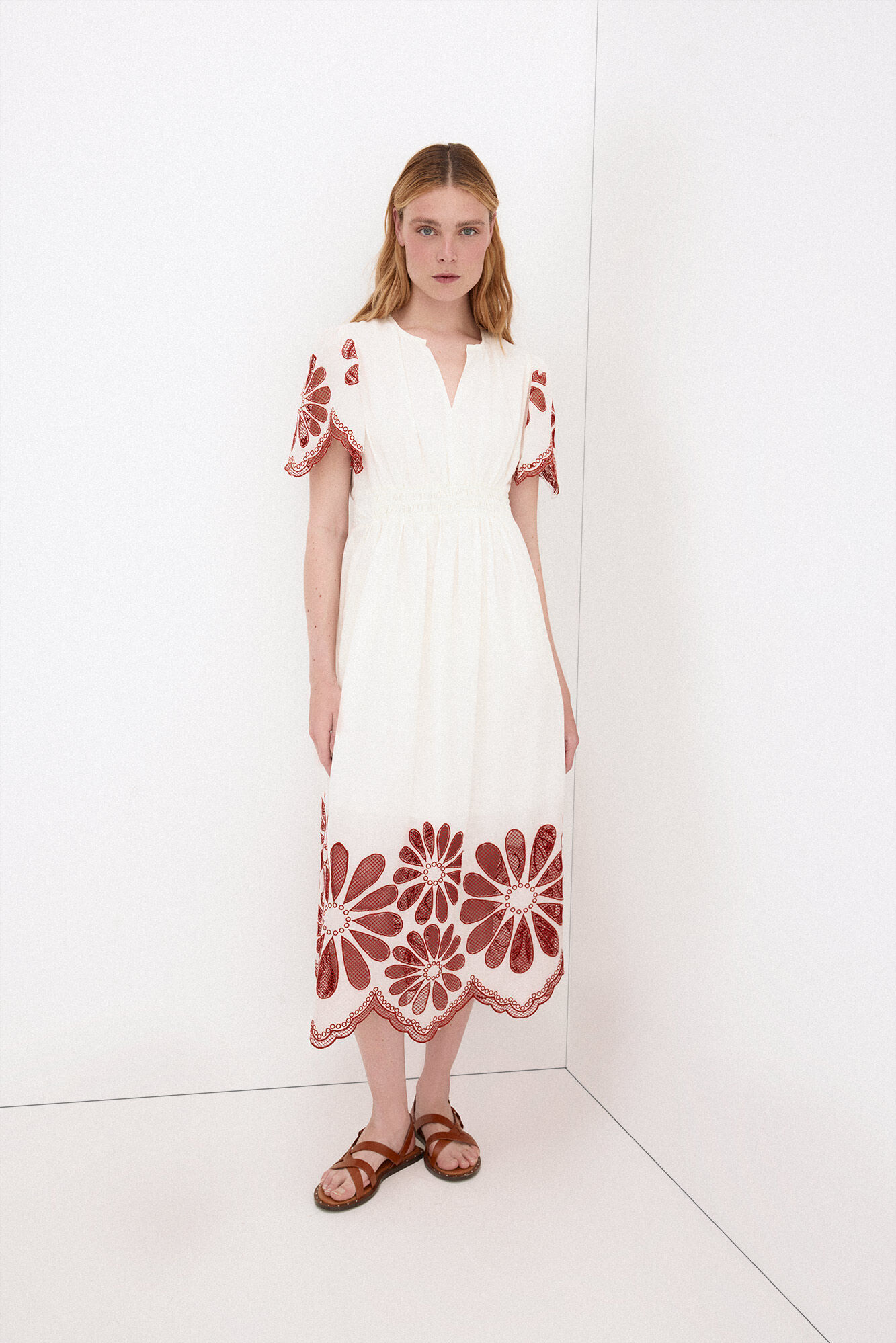 Pedro del Hierro Vestido rom&acirc;ntico de renda