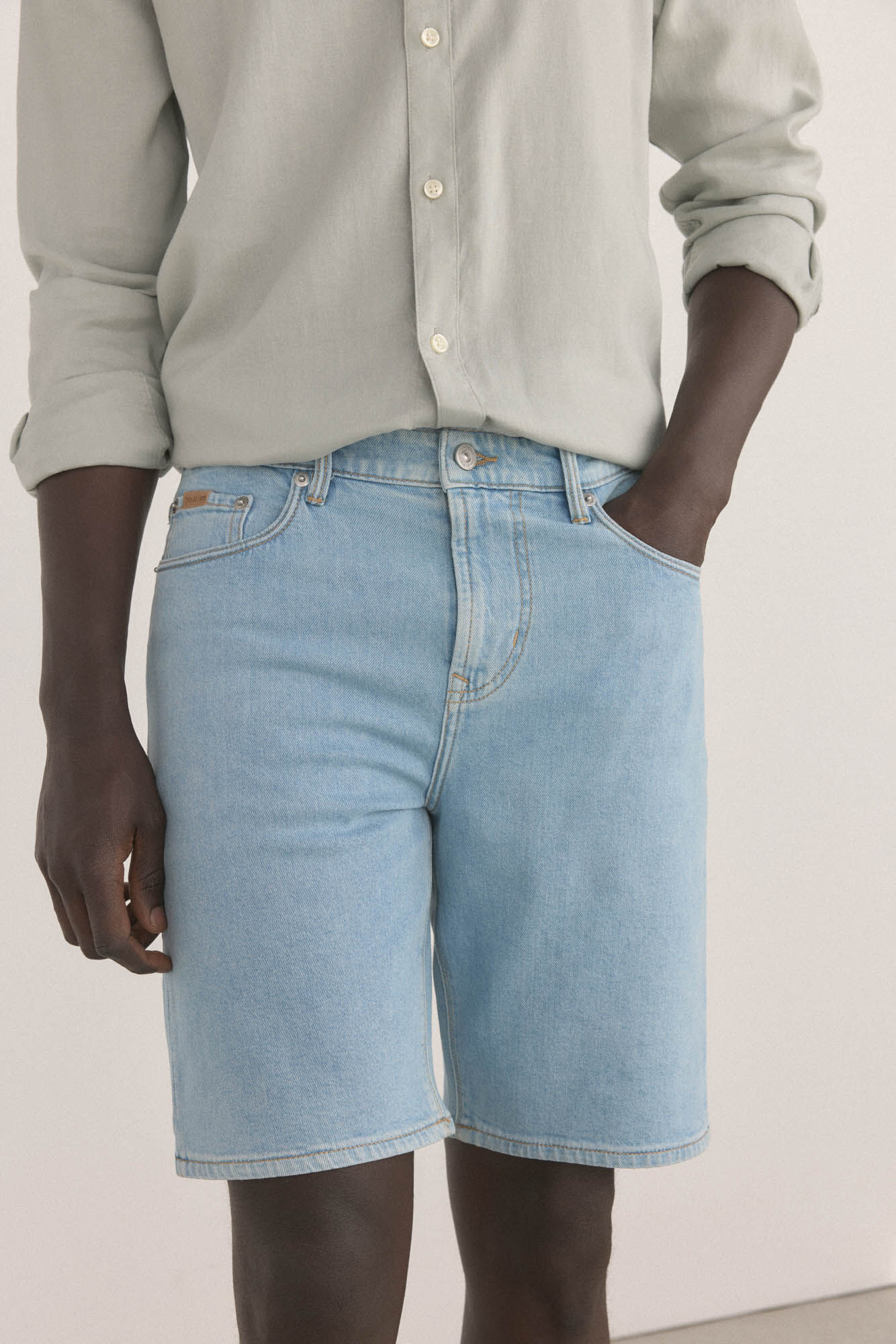 Pedro del Hierro Bermuda vaquera super ligera clara