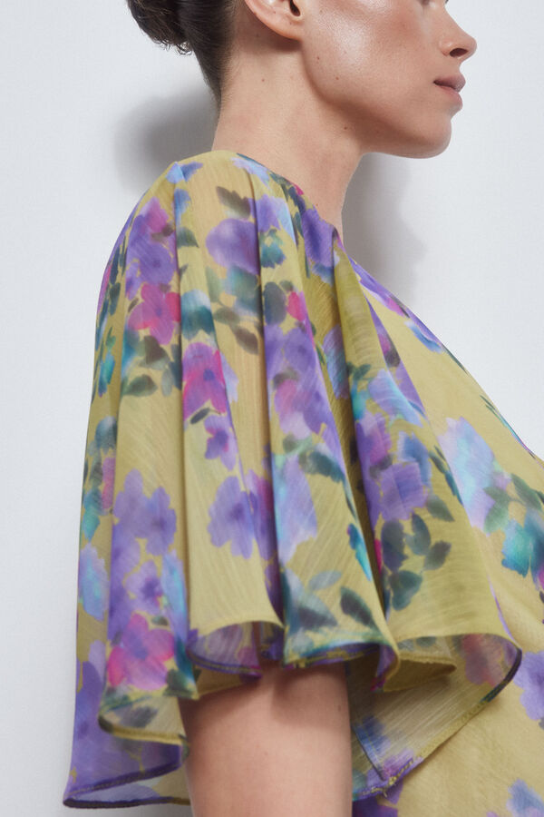 TFP by Tamara Falc&oacute; Vestido estampado con nudo en escote. Verde