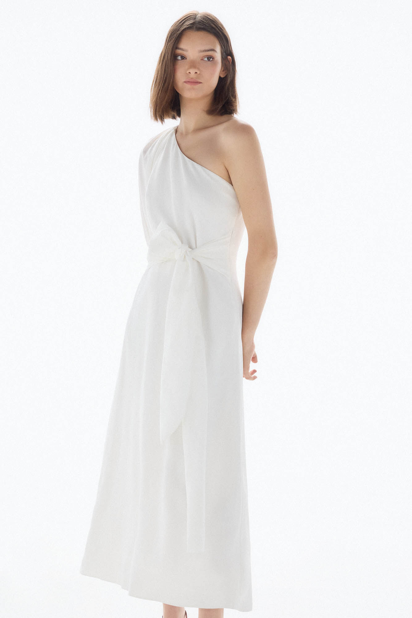 TFP by Tamara Falc&oacute; Vestido asim&eacute;trico