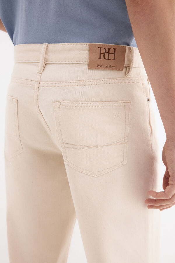 Pedro del Hierro Pantal&oacute;n vaquero ecru new straight Crudo