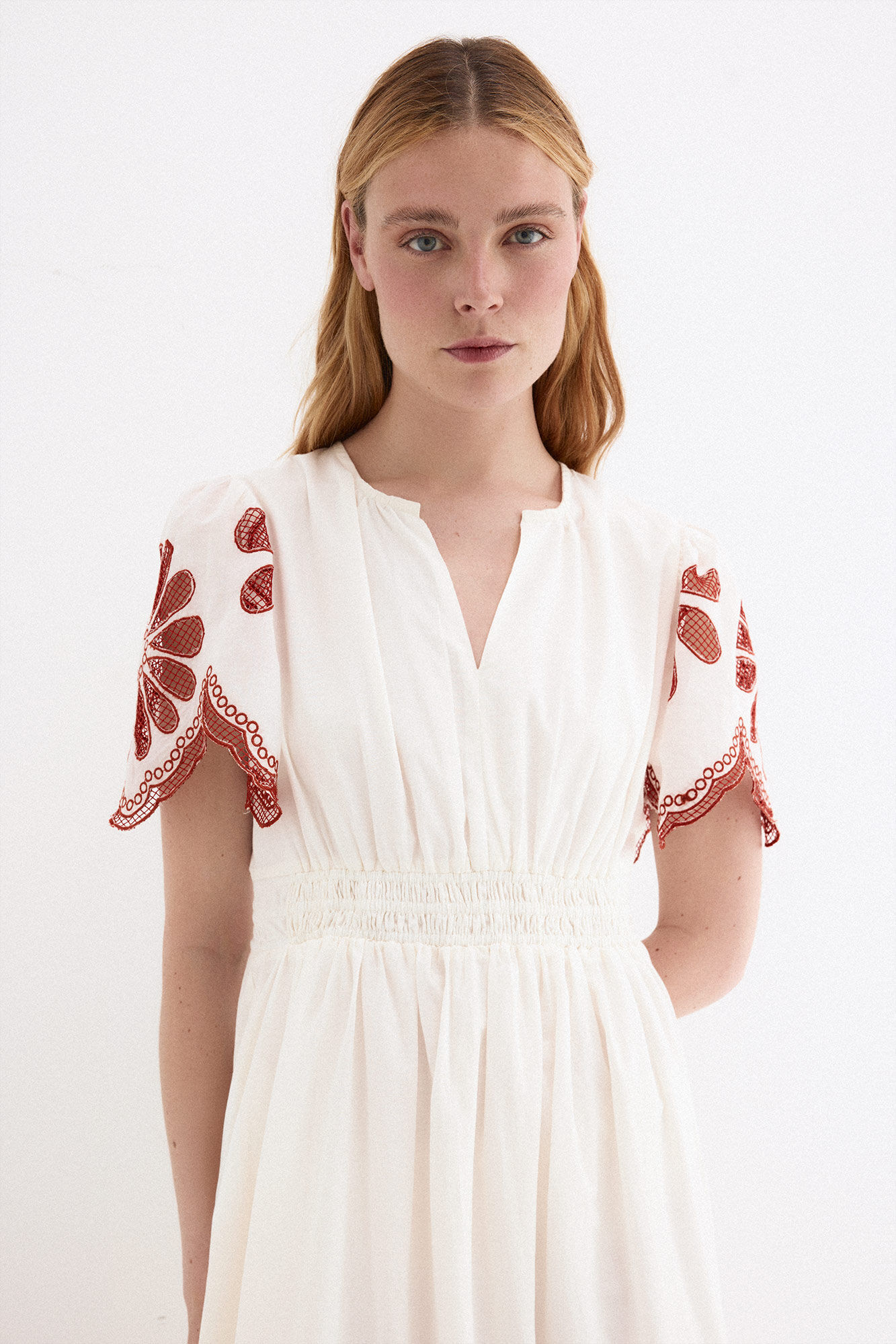 Pedro del Hierro Vestido rom&acirc;ntico de renda