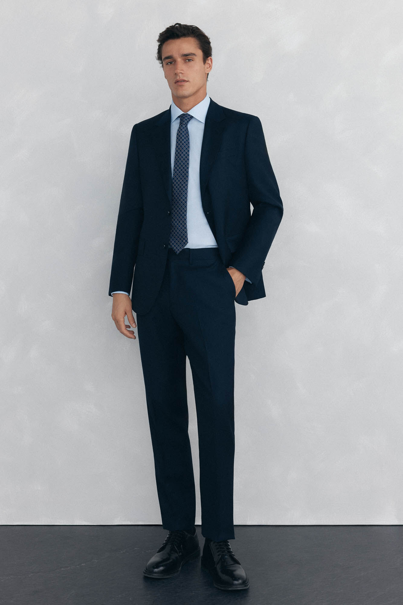Pedro del Hierro Camisa com abotoaduras, n&atilde;o passa a ferro e &eacute; resistente a manchas