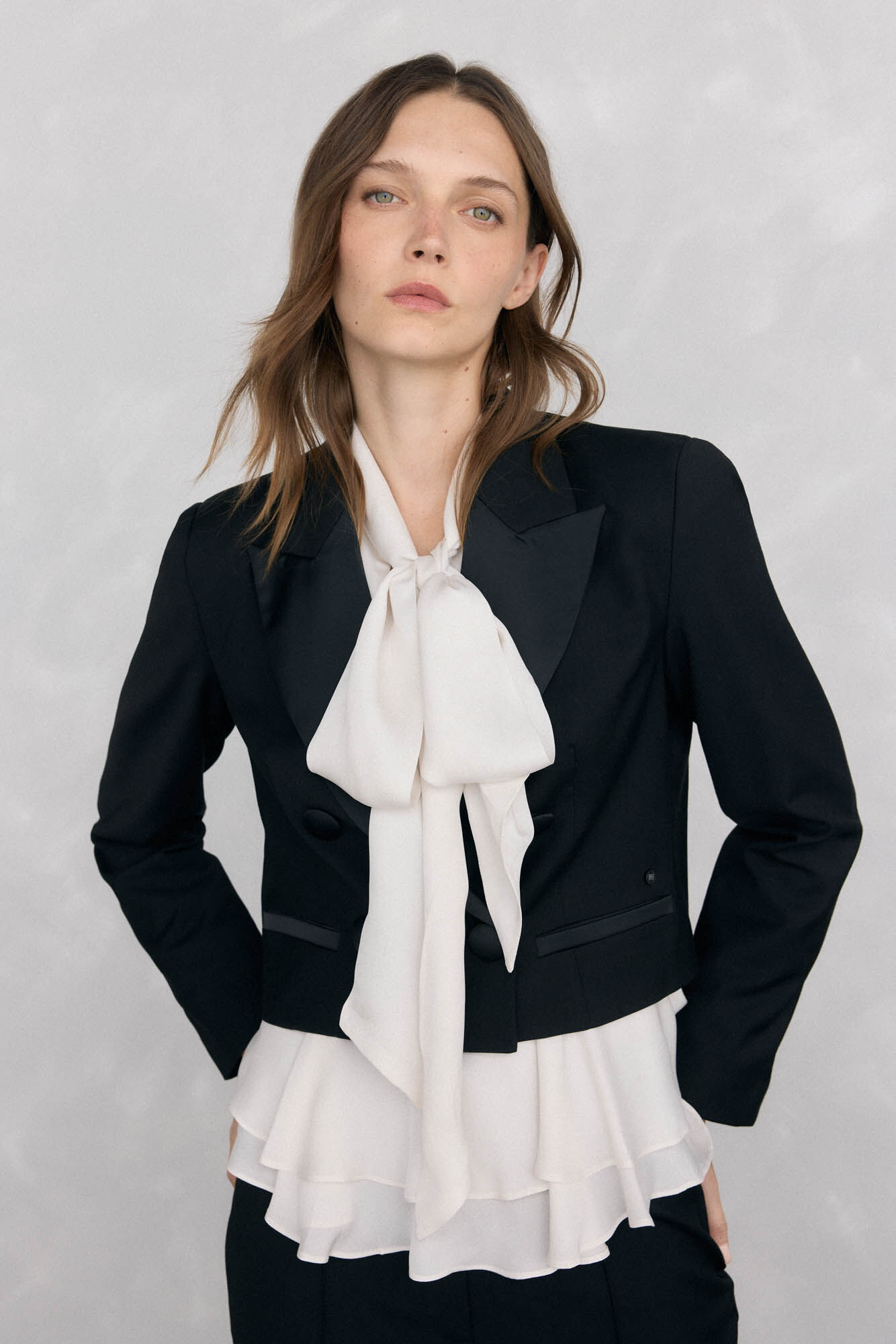 Pedro del Hierro Blazer corta negra
