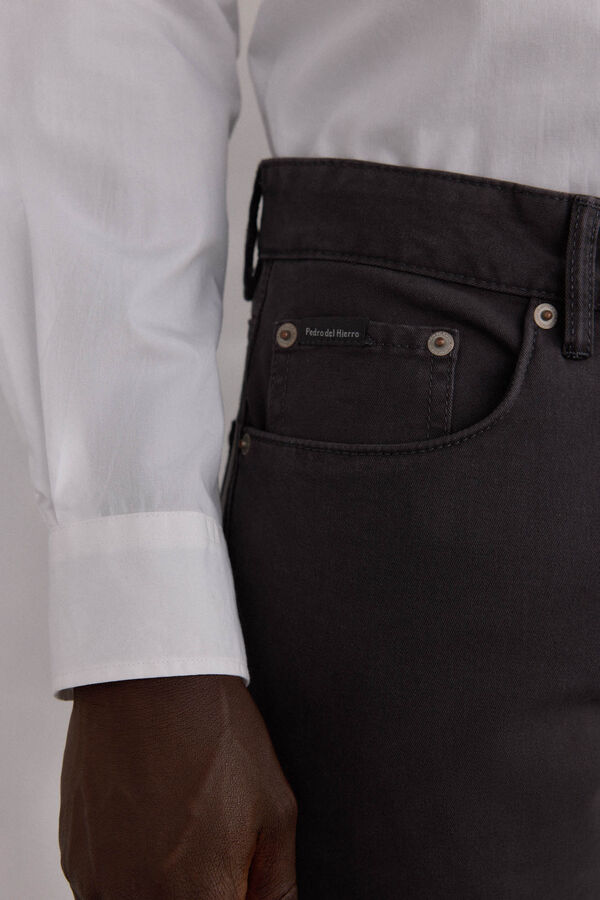Pedro del Hierro Pantal&oacute;n 5 bolsillos color slim fit Gris