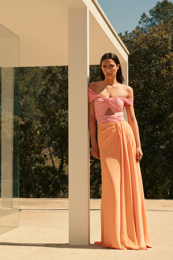 TFP by Tamara Falc&oacute; ANITA. Vestido off shoulder bicolor Rosa