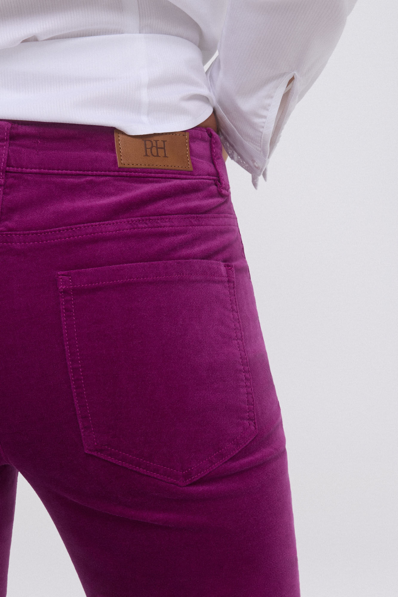 Pedro del Hierro Cal&ccedil;a flare de veludo