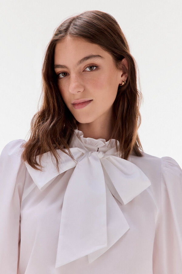 TFP by Tamara Falc&oacute; Blusa lisa com la&ccedil;o Ecru