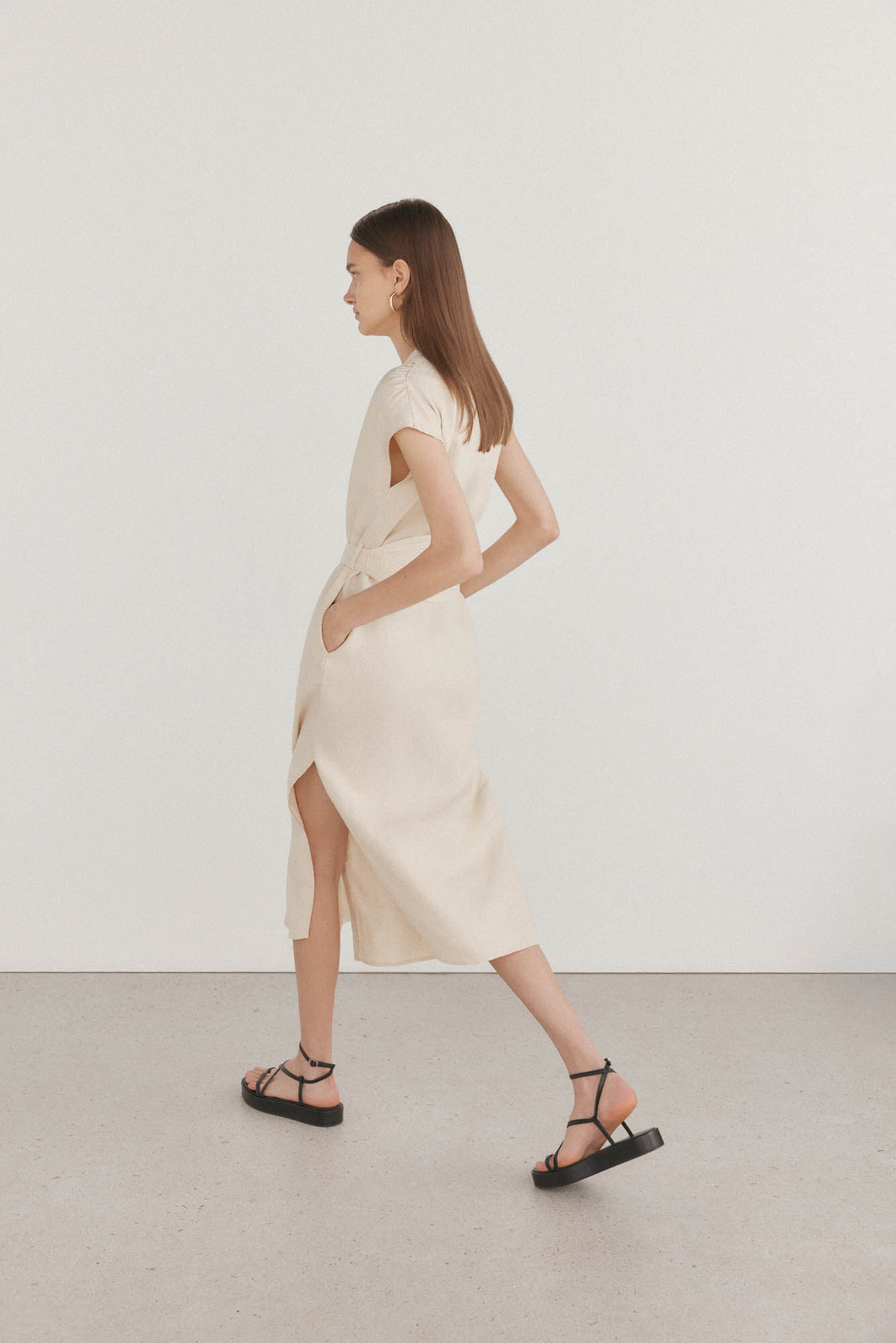 Pedro del Hierro Vestido t&uacute;nica de linho com cinto