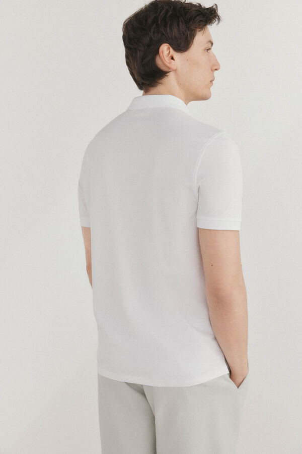 Pedro del Hierro P&oacute;lo t&eacute;cnico Branco
