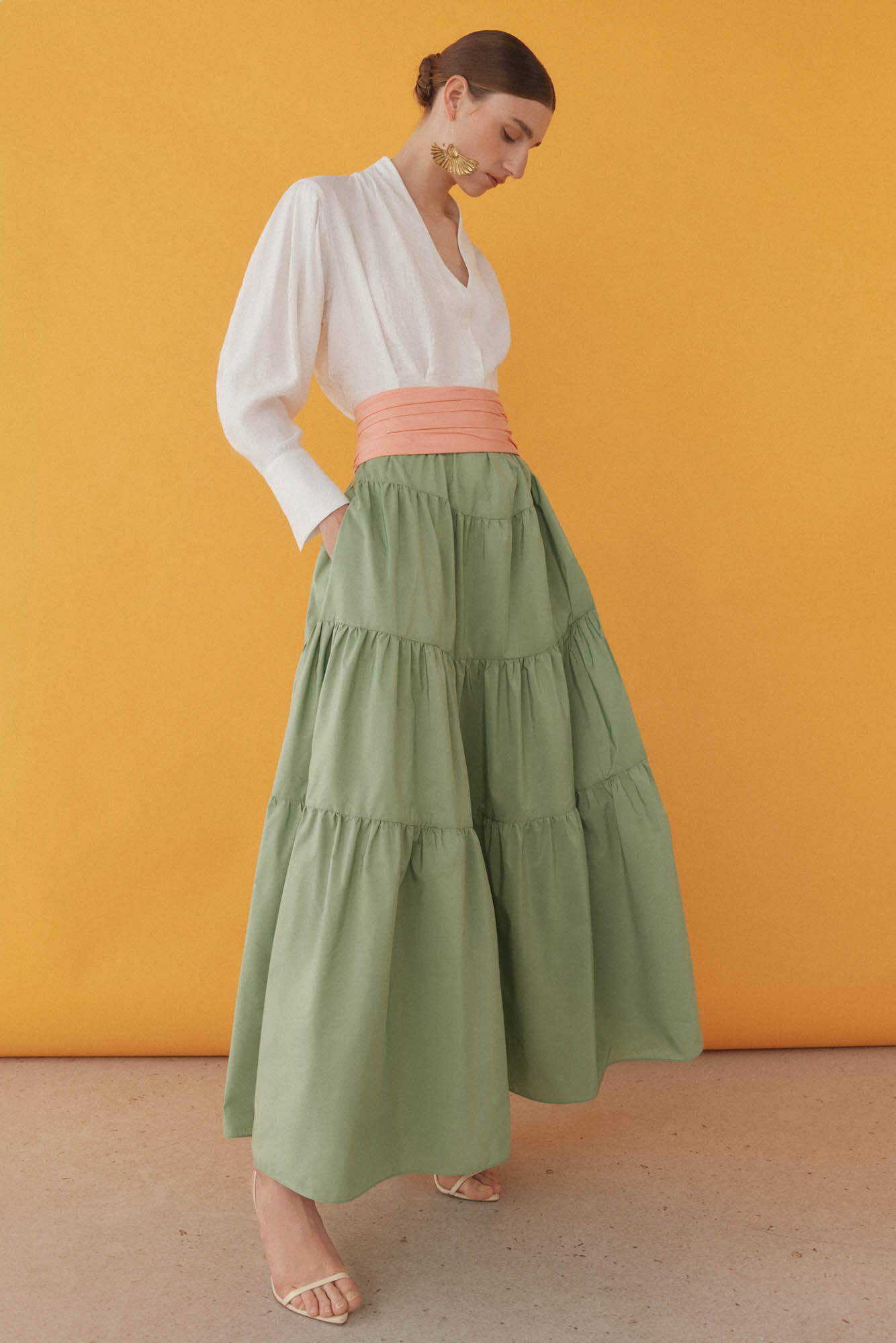 Pedro del Hierro Cortes de saia midi