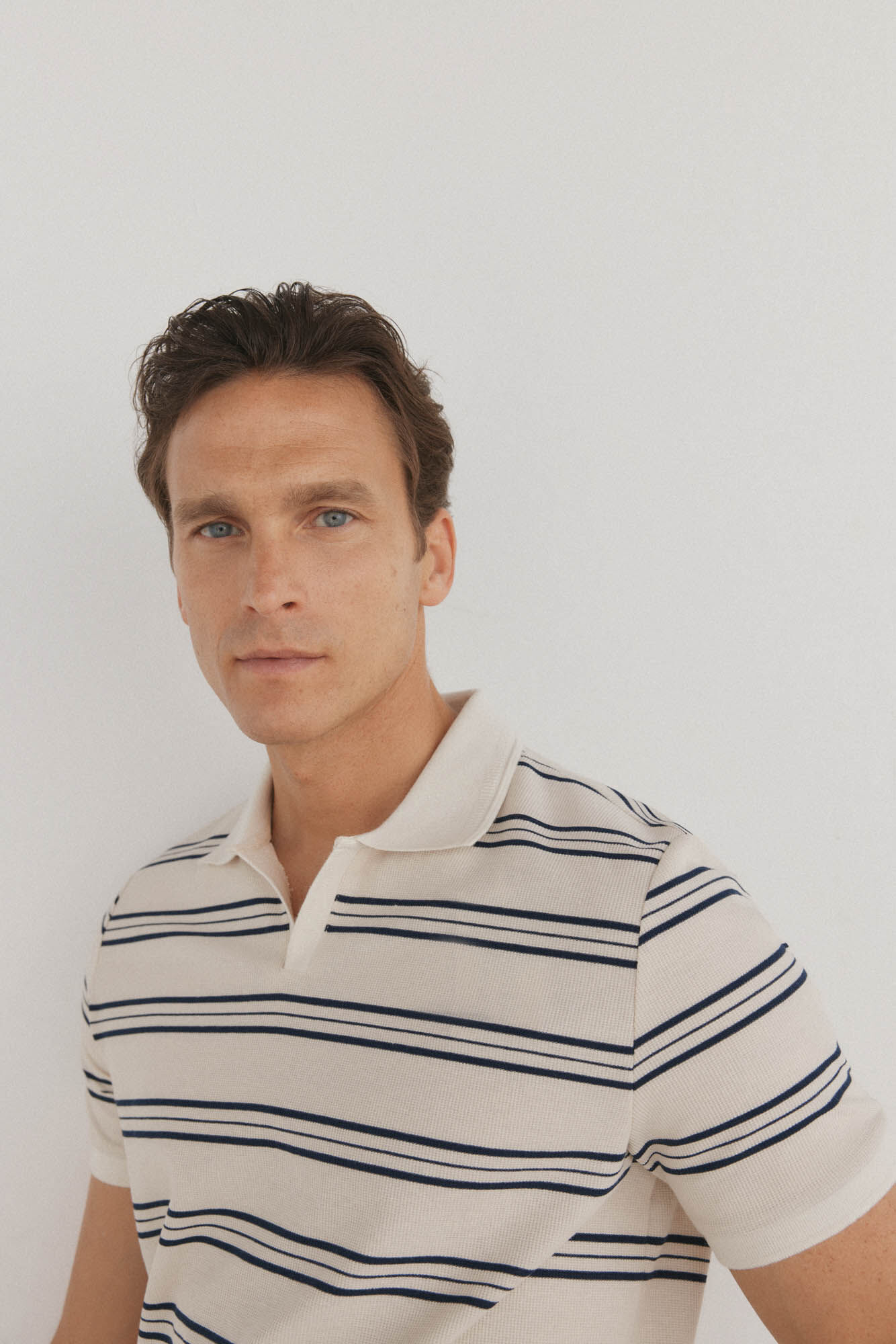 Pedro del Hierro Polo de rayas estructura