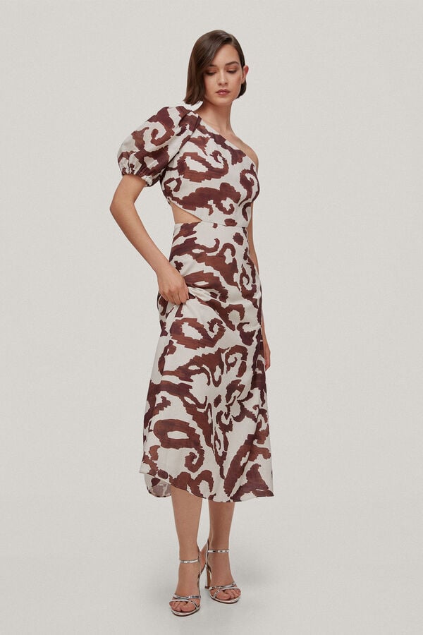 TFP by Tamara Falc&oacute; CASILDA. Vestido asimetrico cut out. Marr&oacute;n